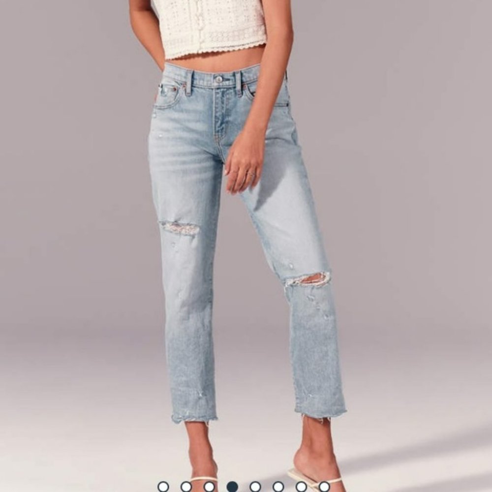 Abercrombie Ripped Mid Rise Boyfriend Jeans - Size 28/6